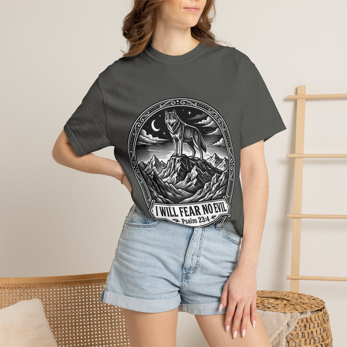 Psalm 23:4 'I Will Fear No Evil' Wolf T-Shirt