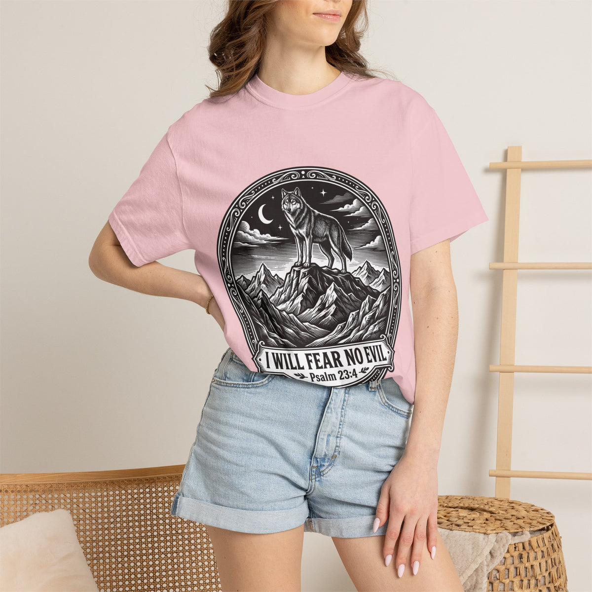 Psalm 23:4 'I Will Fear No Evil' Wolf T-Shirt