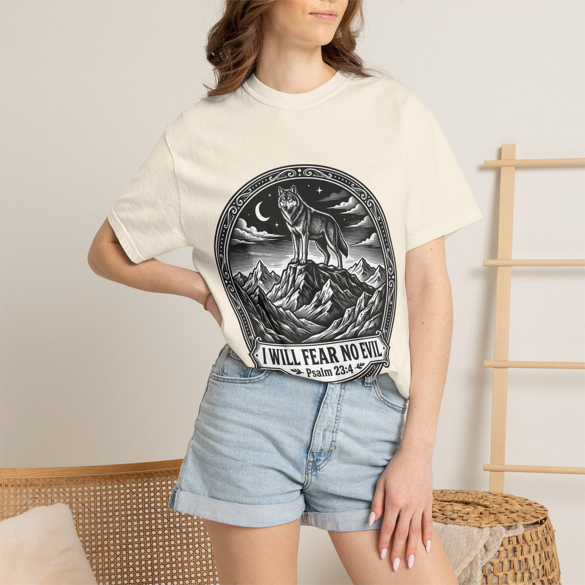 Psalm 23:4 'I Will Fear No Evil' Wolf T-Shirt